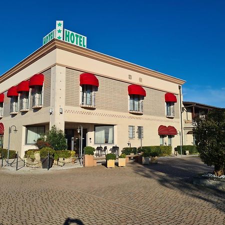 Hotel Lenotel 외부 사진