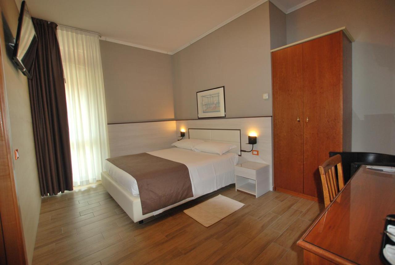 Hotel Lenotel 외부 사진
