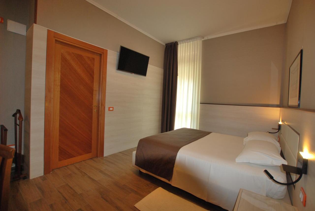 Hotel Lenotel 외부 사진