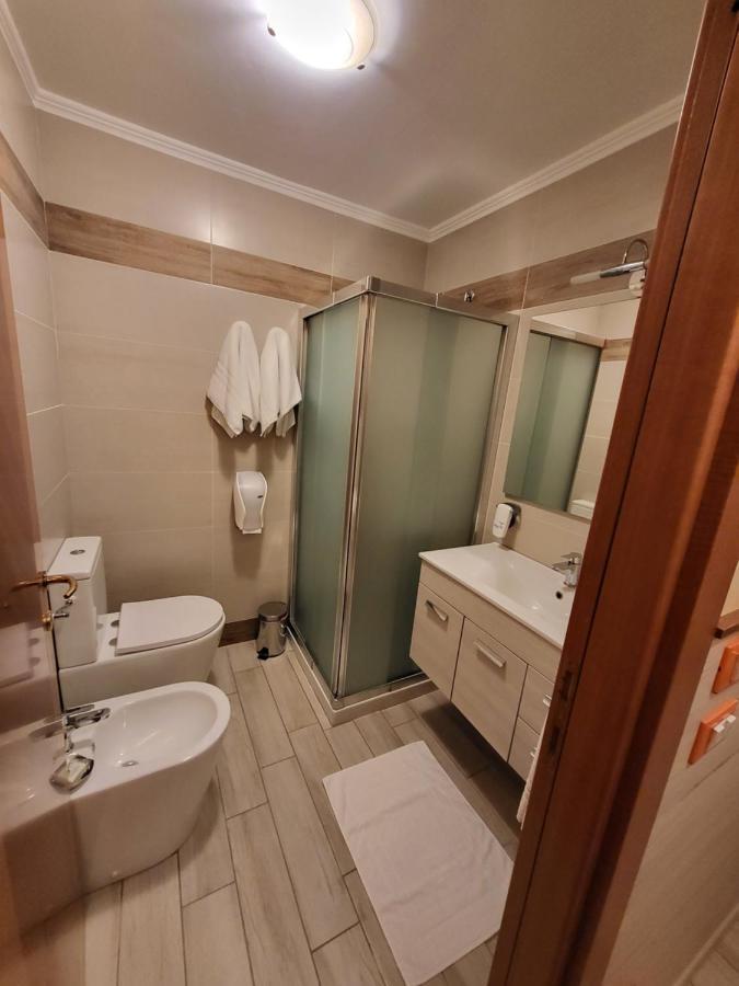 Hotel Lenotel 외부 사진