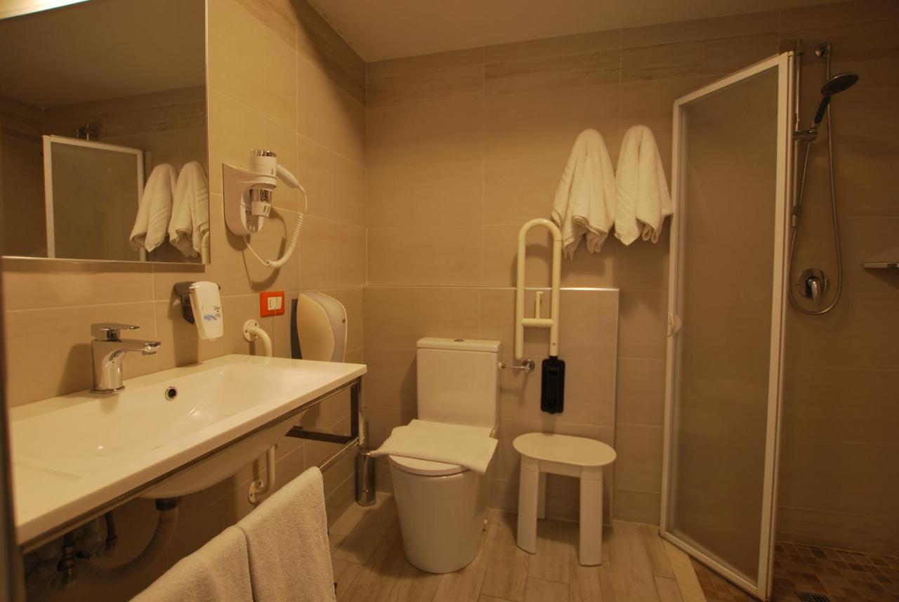 Hotel Lenotel 외부 사진