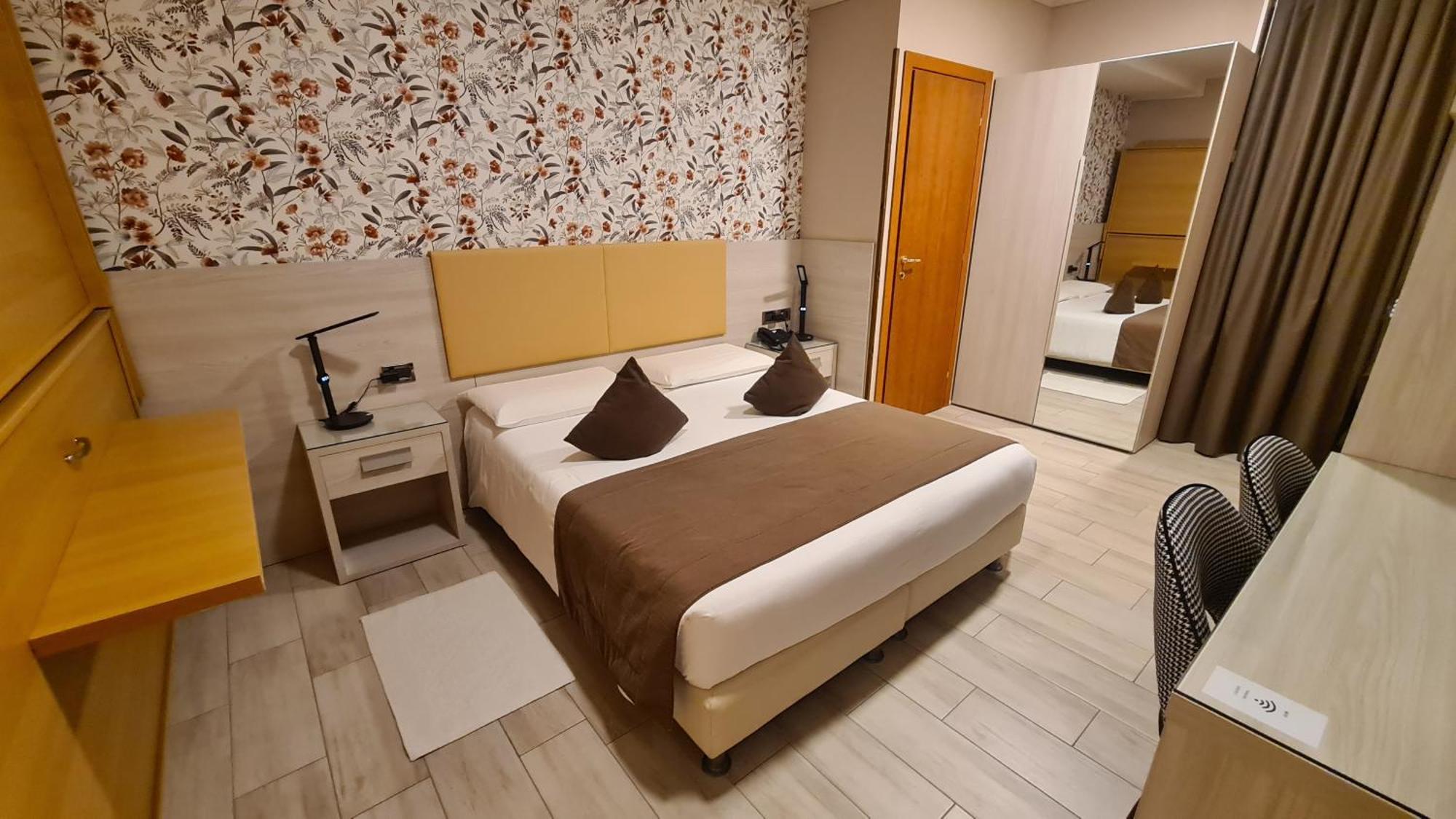 Hotel Lenotel 외부 사진