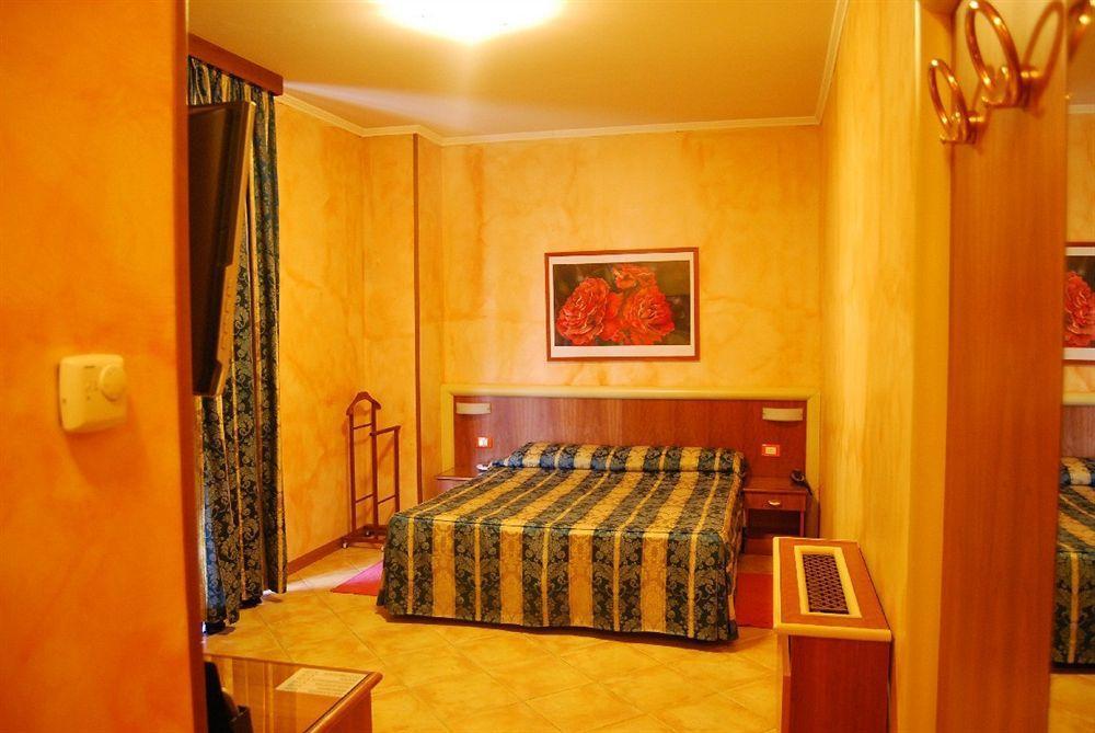Hotel Lenotel 외부 사진