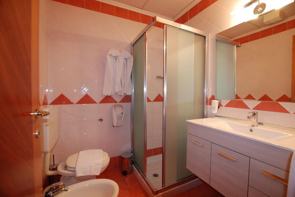 Hotel Lenotel 외부 사진