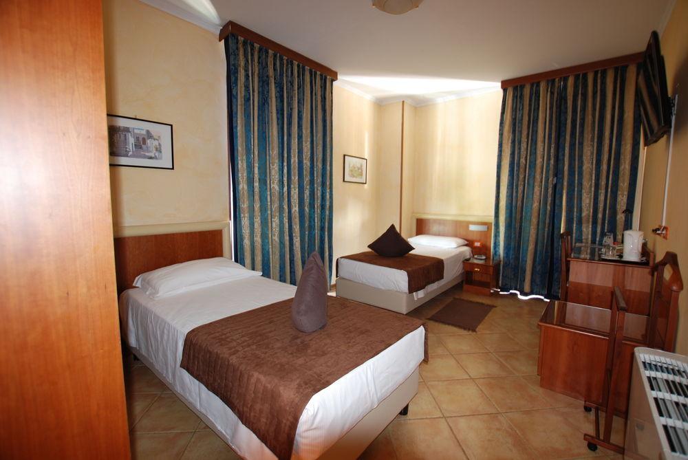 Hotel Lenotel 외부 사진