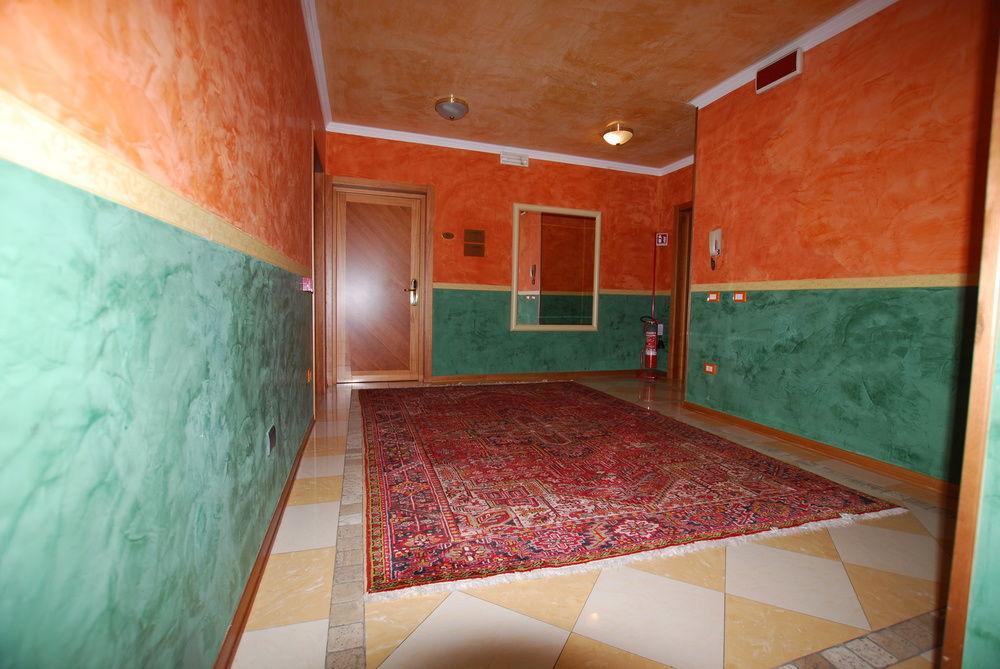 Hotel Lenotel 외부 사진